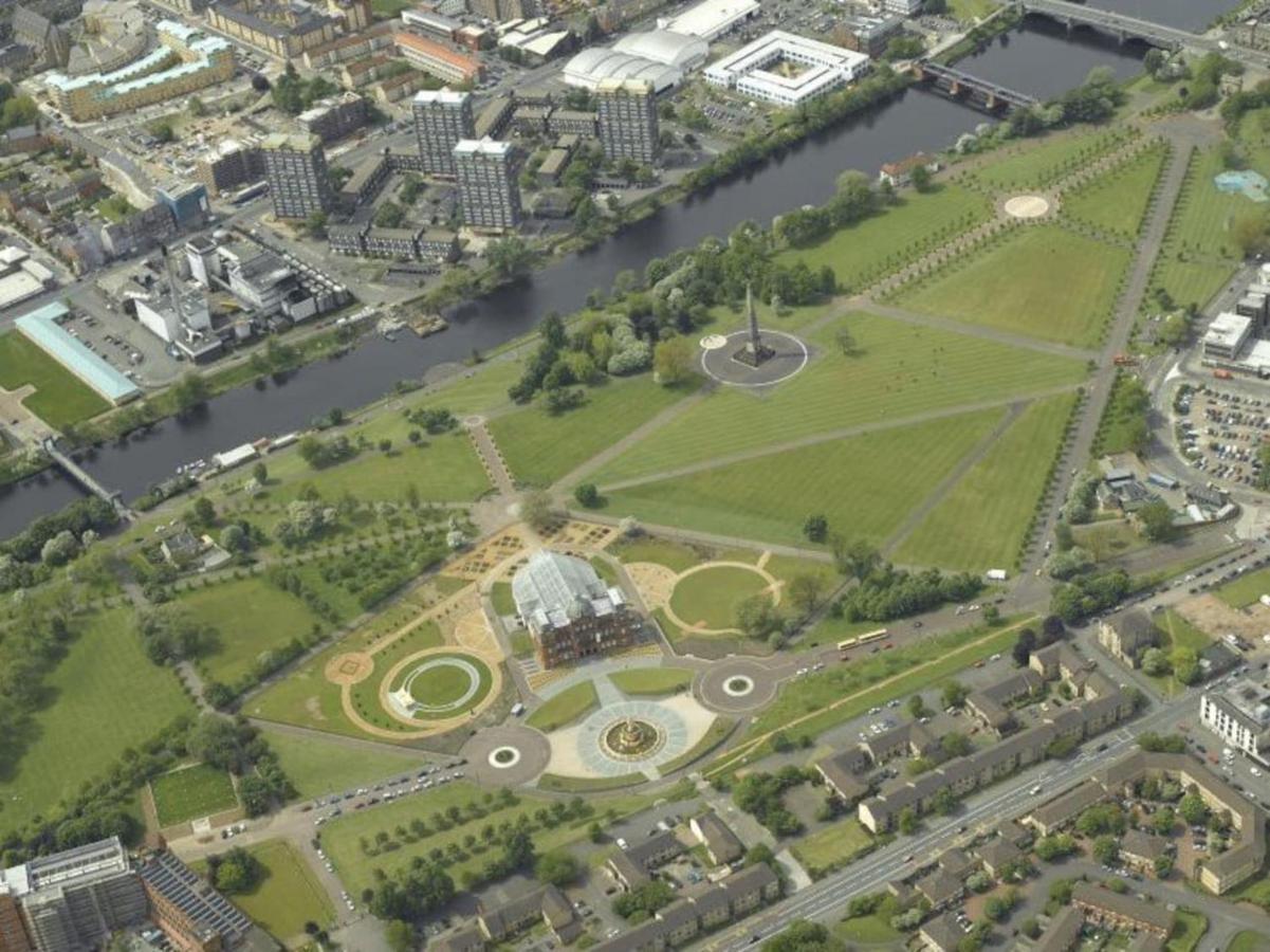 Glasgow Green Park Home Exterior photo